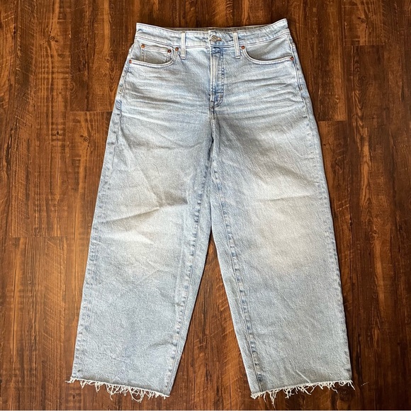MADEWELL The Curvy Perfect Vintage Wide-Leg Crop Jean- 30” - Picture 2 of 11